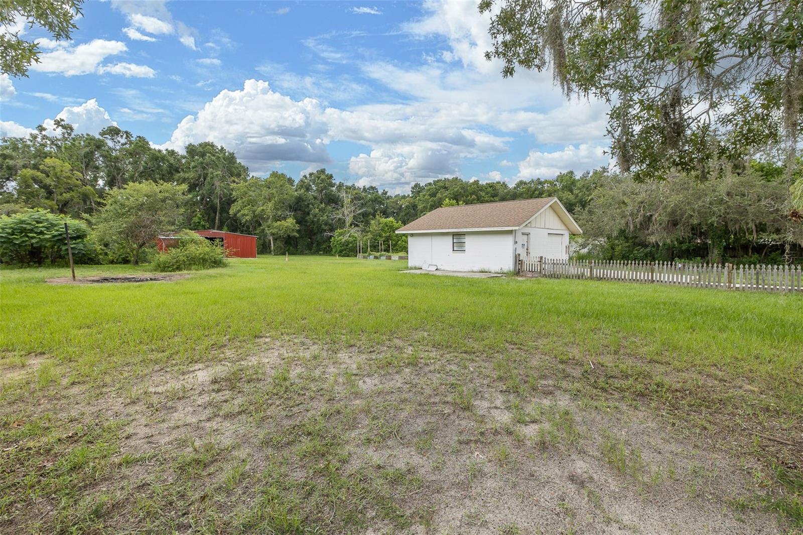 Image 10 of 81 For 9328 Fred Street