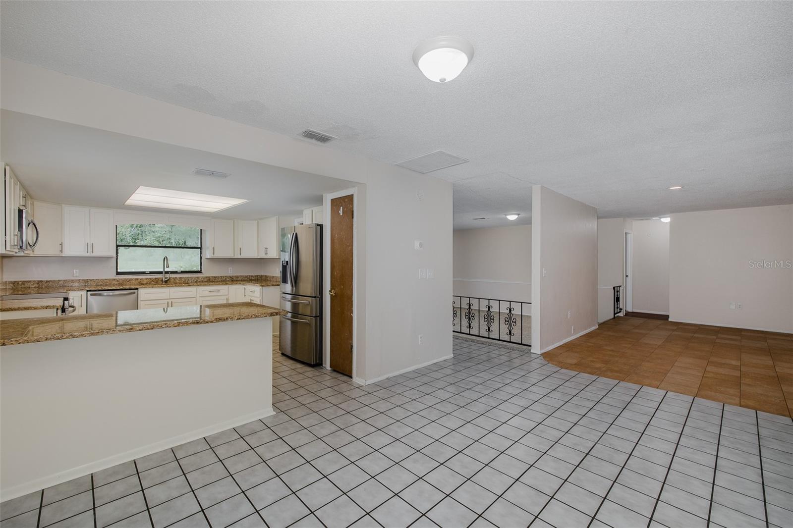 Image 38 of 81 For 9328 Fred Street
