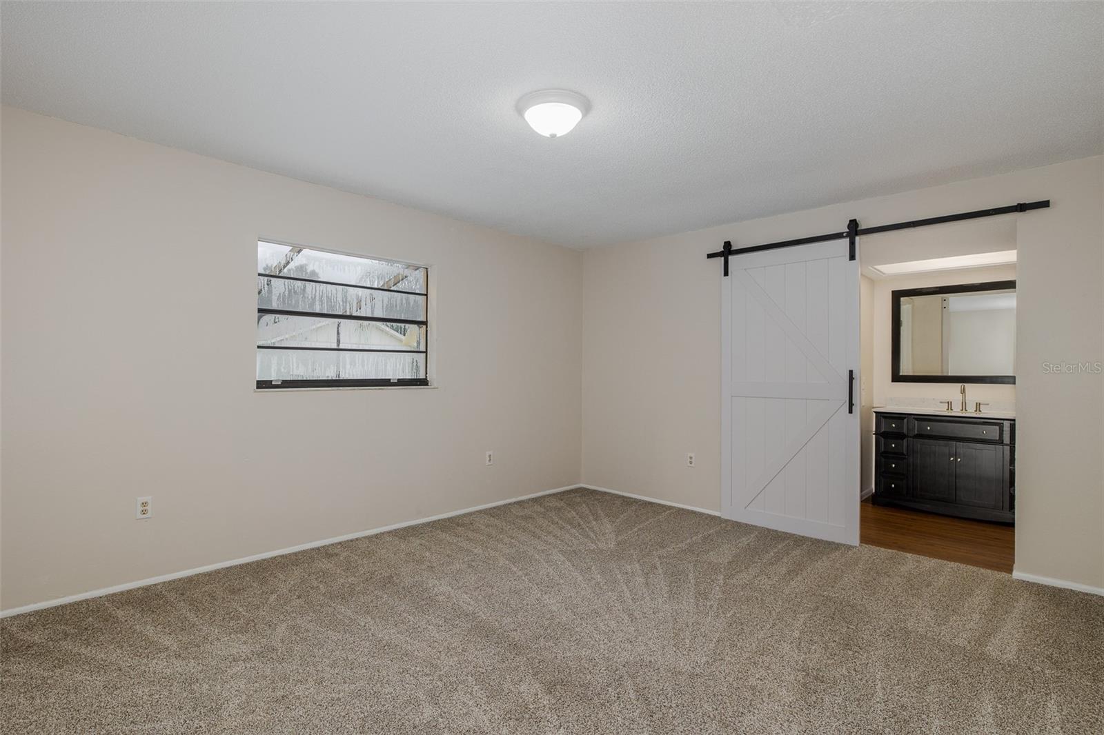 Image 41 of 81 For 9328 Fred Street