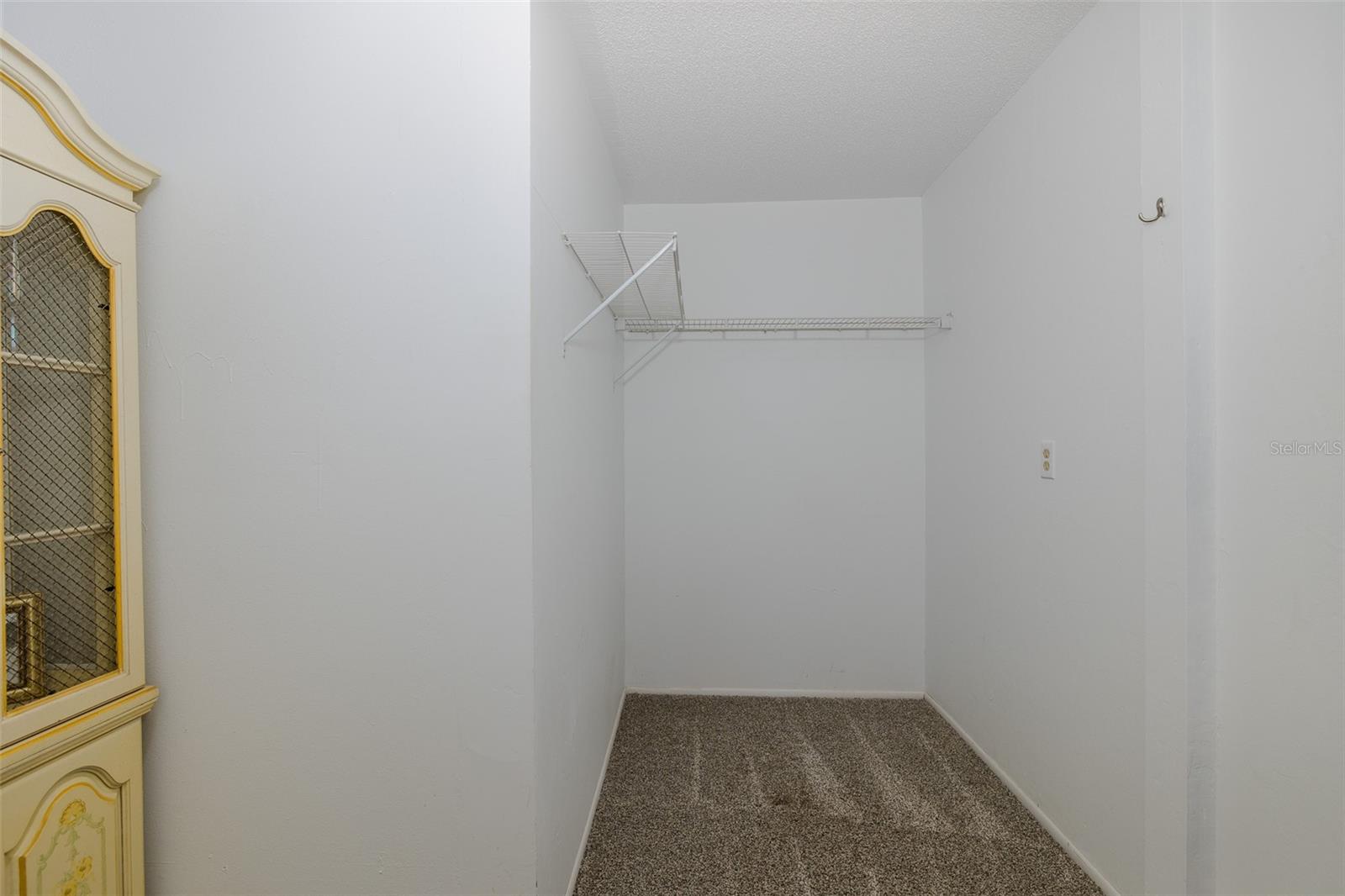 Image 44 of 81 For 9328 Fred Street