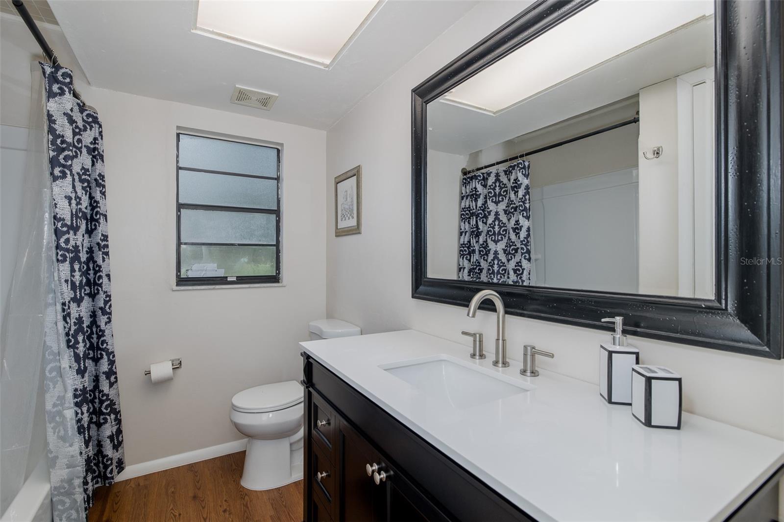 Image 49 of 81 For 9328 Fred Street