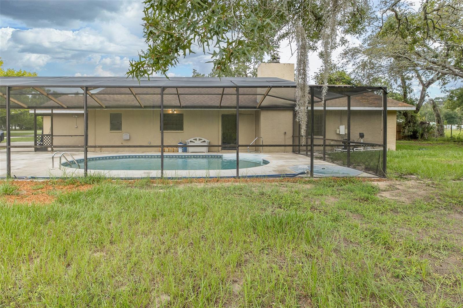 Image 6 of 81 For 9328 Fred Street