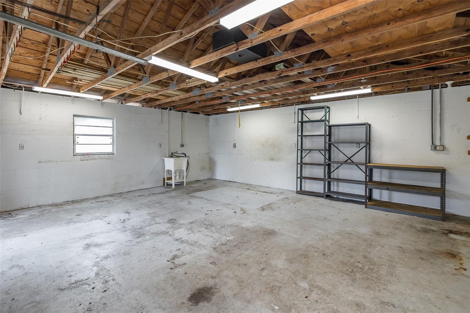 Image 73 of 81 For 9328 Fred Street