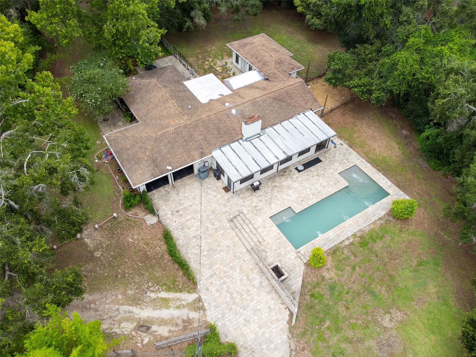 Listing photo id 23 for 34955 Blanton Road