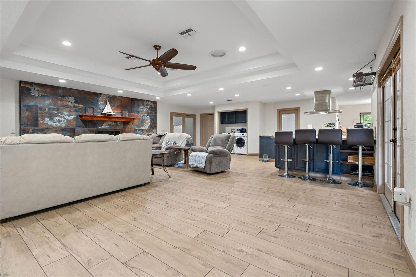 Listing photo id 2 for 34955 Blanton Road