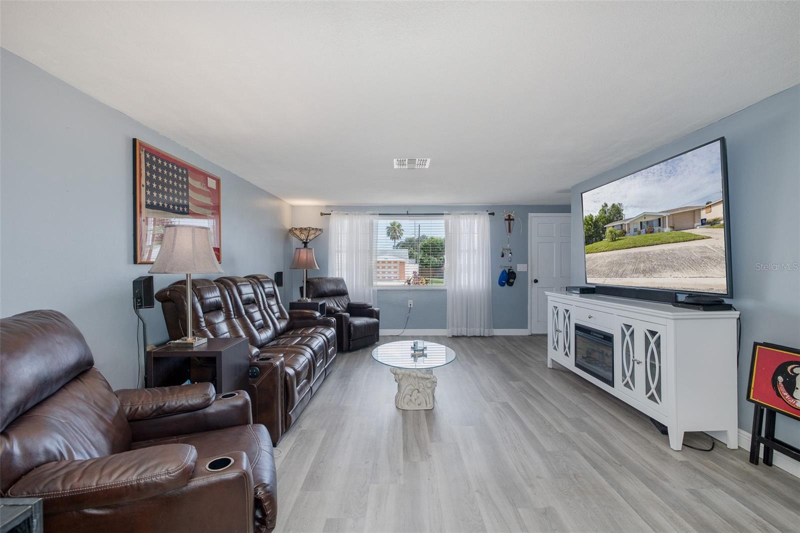 Image 12 of 41 For 5104 Cardiff Drive