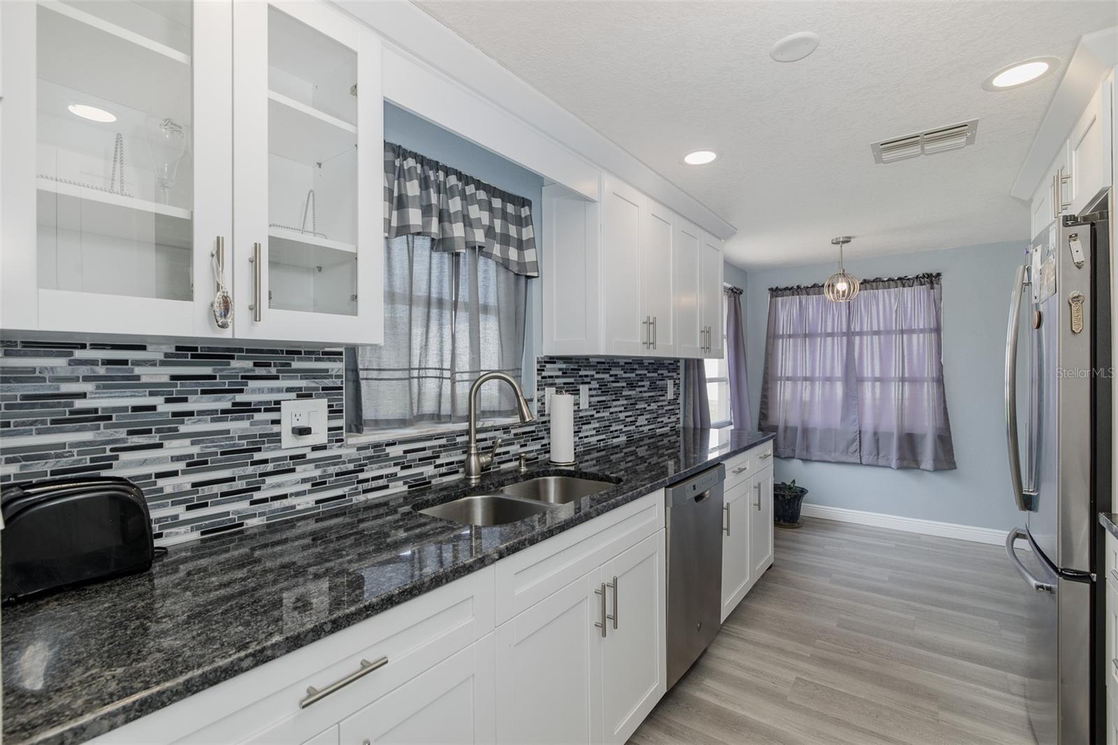 Image 17 of 41 For 5104 Cardiff Drive