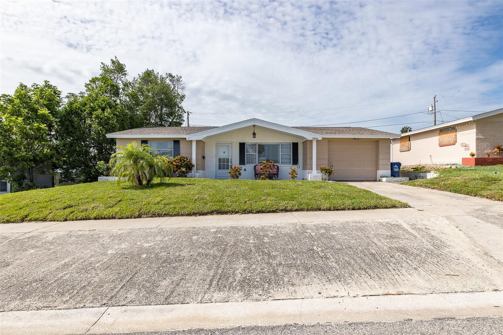 Image 6 of 41 For 5104 Cardiff Drive