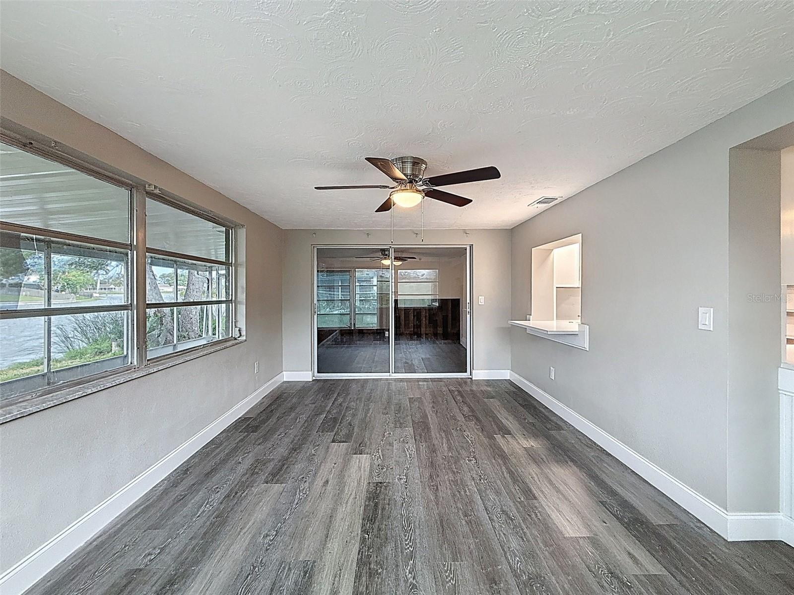 Image 21 of 59 For 3545 Landale Drive