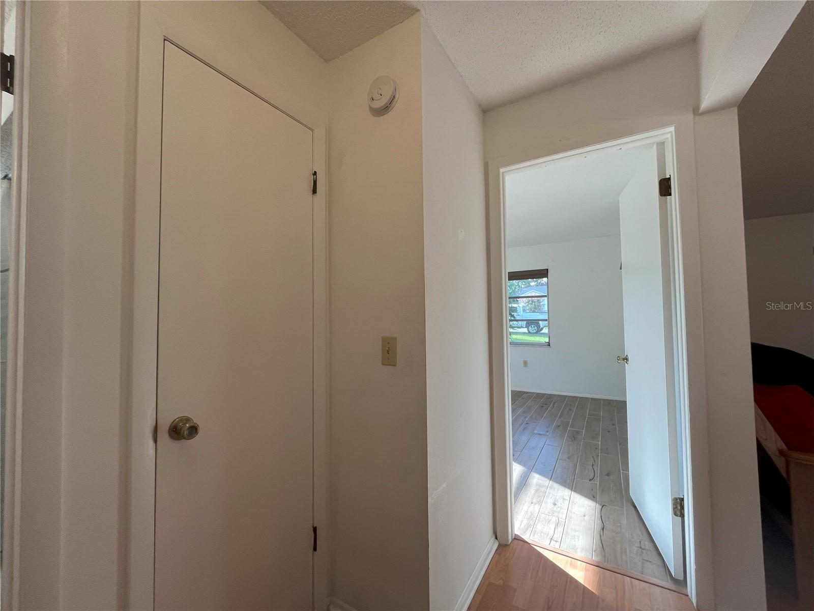 Image 17 of 23 For 10458 Clingman Street