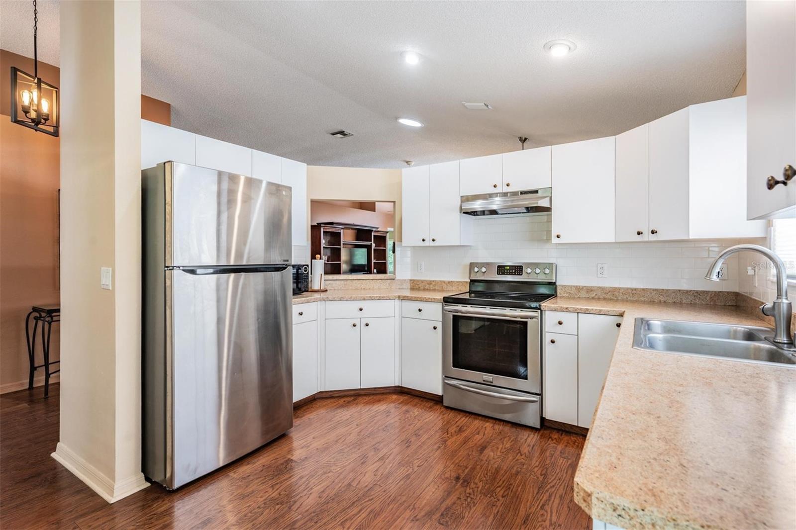 Image 10 of 29 For 1045 Trafalgar Drive