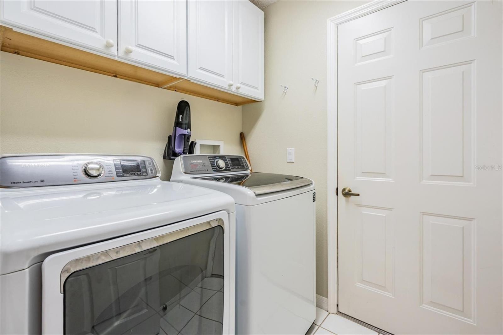 Image 22 of 29 For 1045 Trafalgar Drive