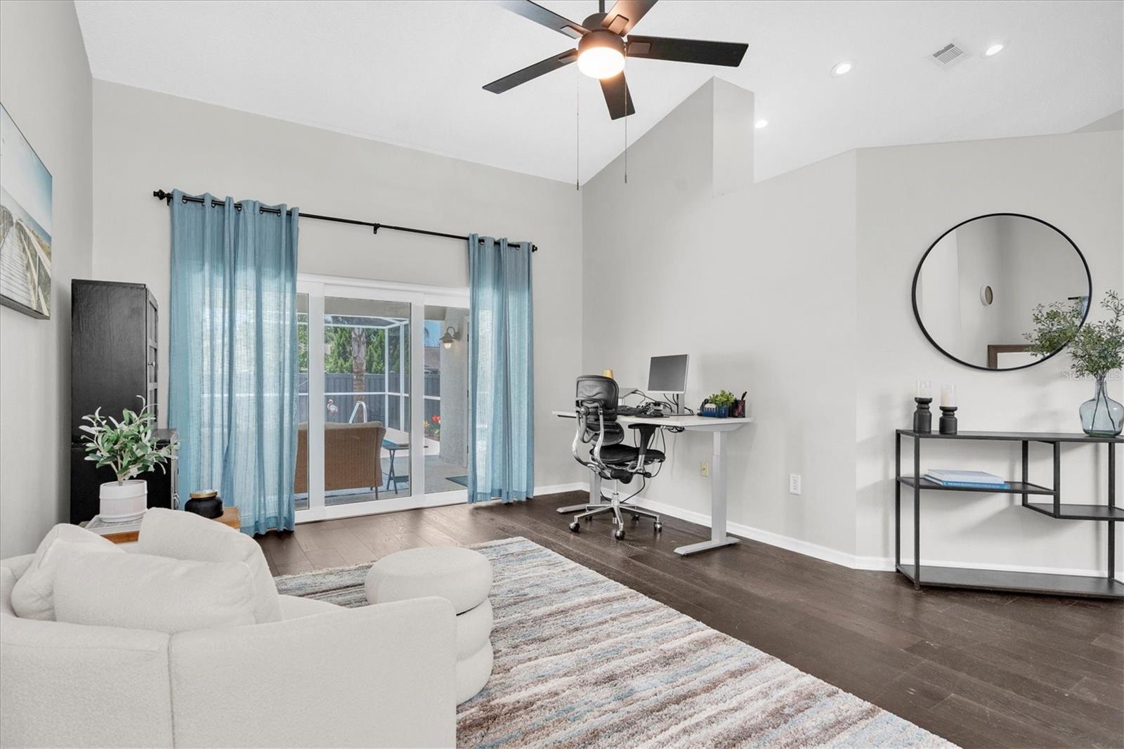 Image 4 of 36 For 9212 Calle Alta