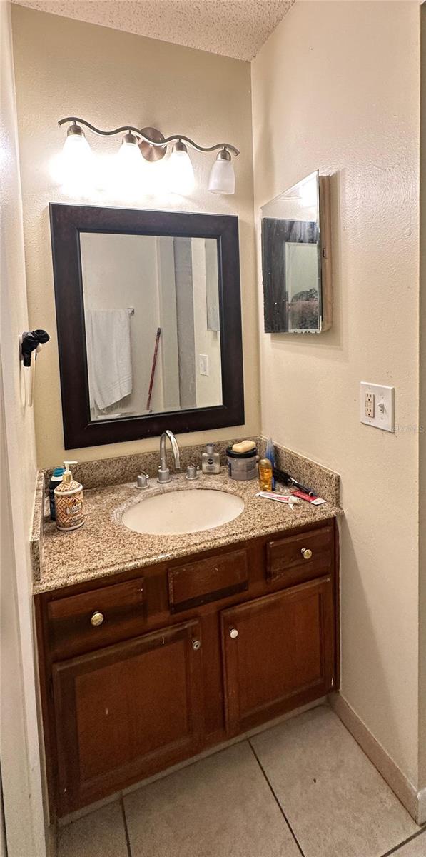 Image 12 of 17 For 2908 Bancroft Circle E B