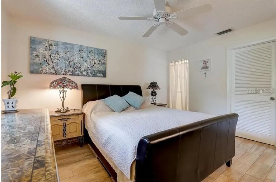 Image 4 of 17 For 2908 Bancroft Circle E B