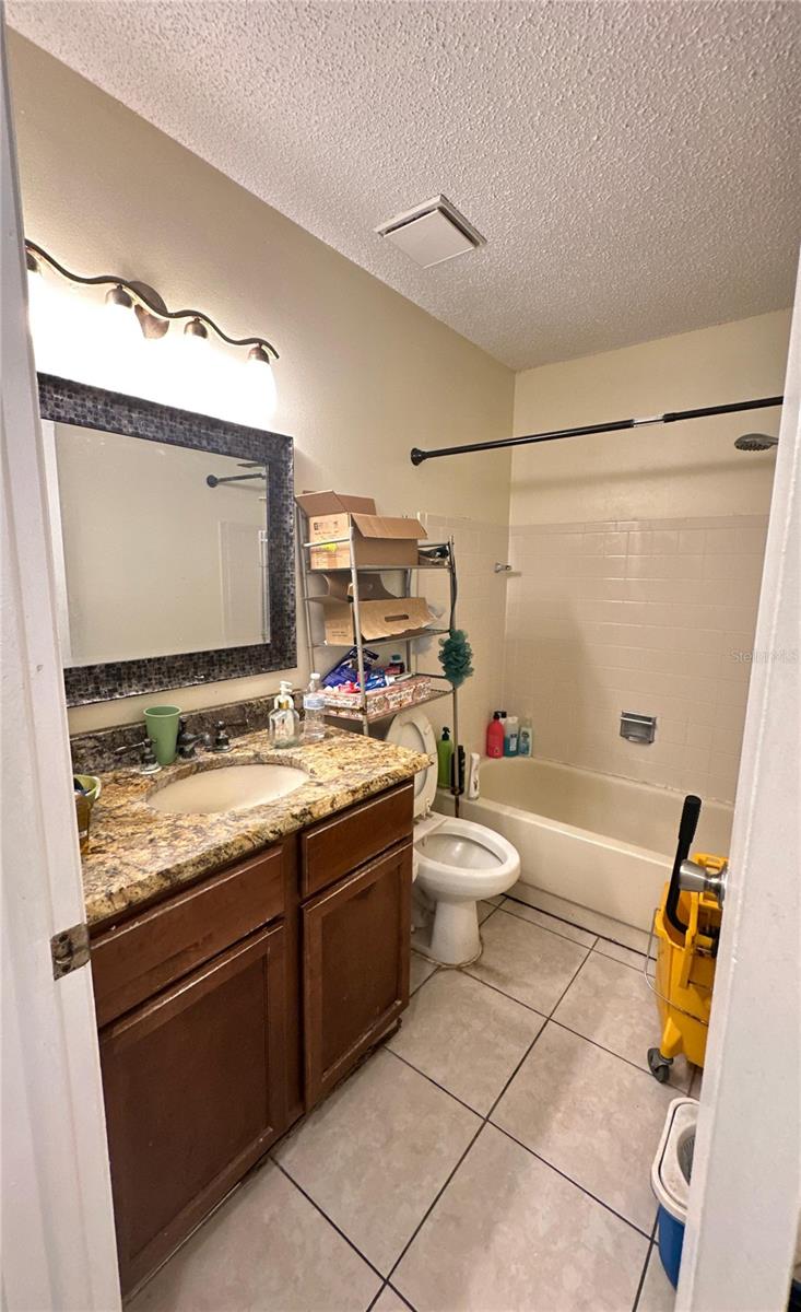 Image 8 of 17 For 2908 Bancroft Circle E B