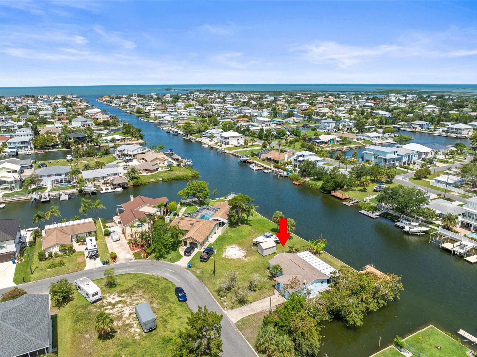 Listing photo id 39 for 4331 Tahiti Drive