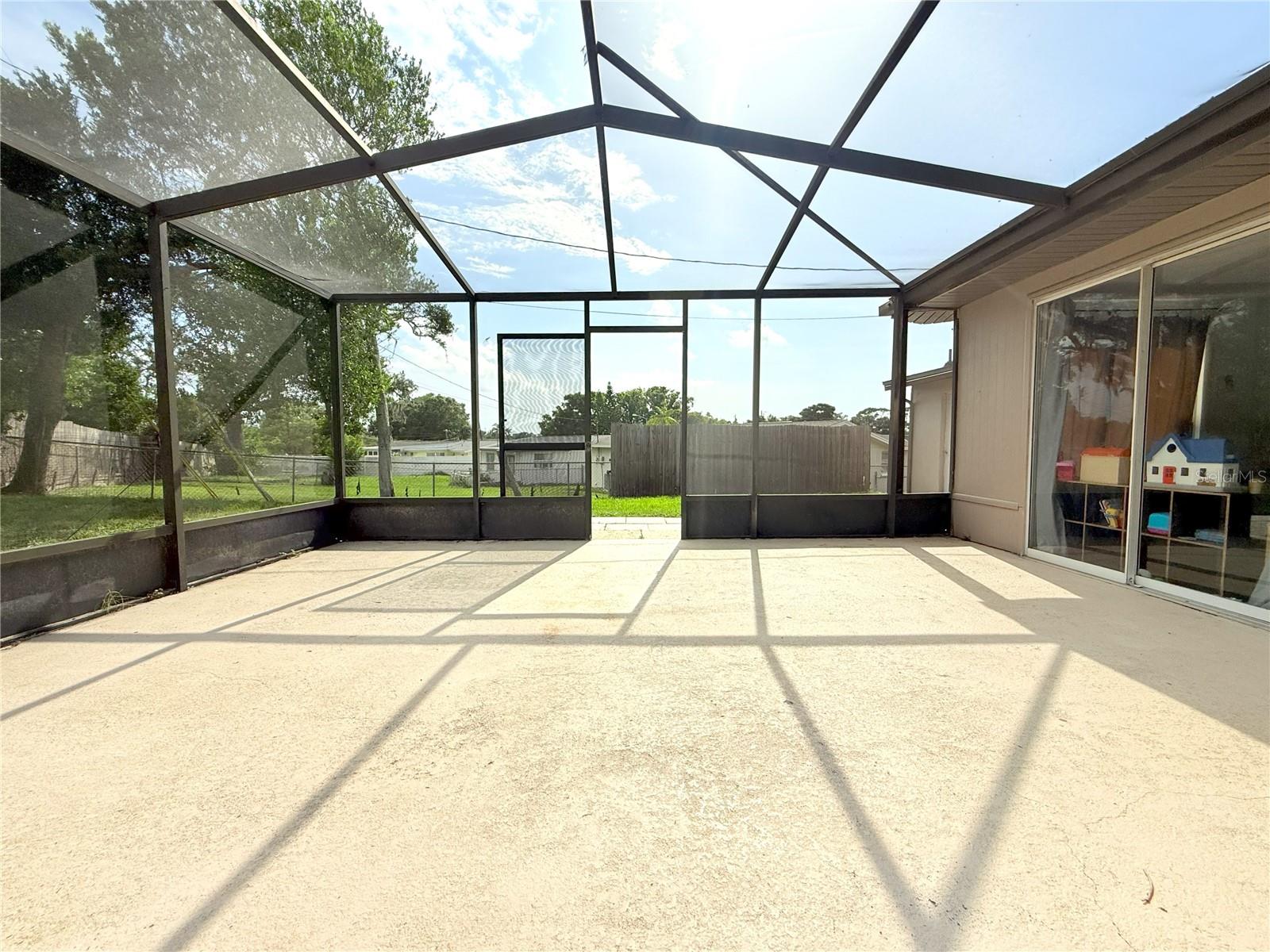 Image 56 of 68 For 5404 Front Drive