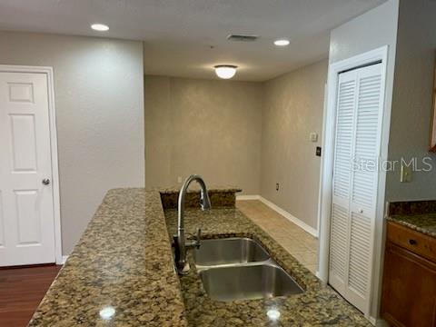 Image 8 of 21 For 700 Harbour Island Boulevard 407