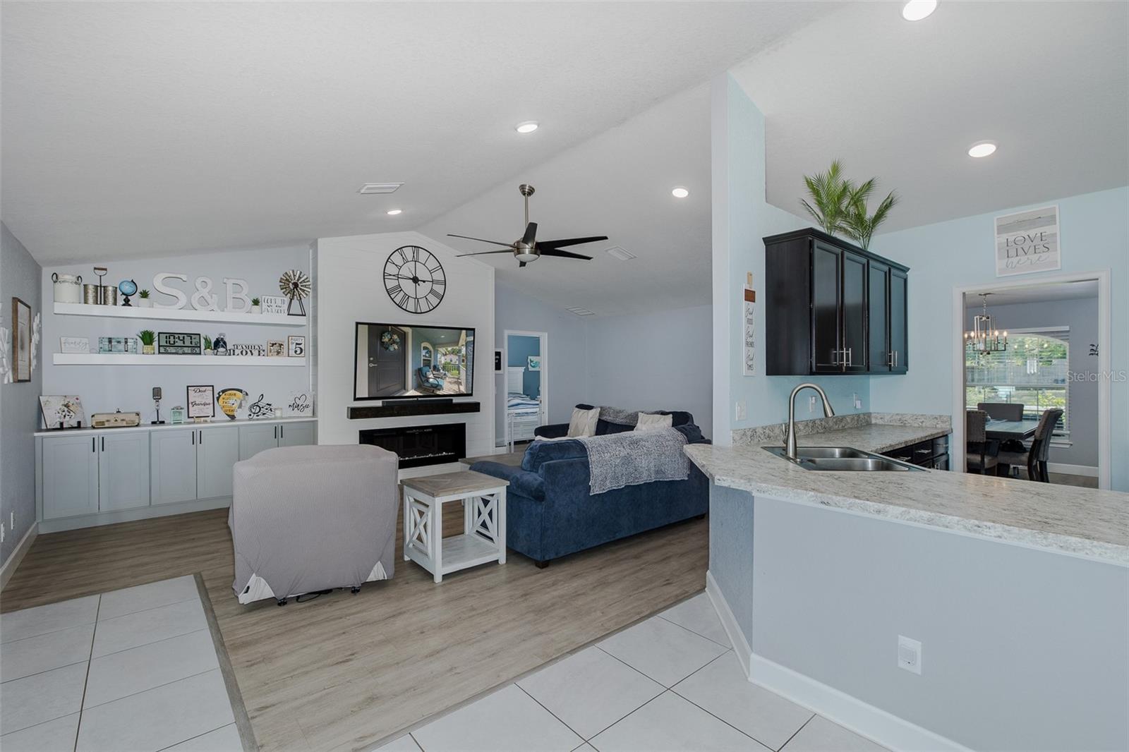 Image 16 of 57 For 2027 Fentress Court