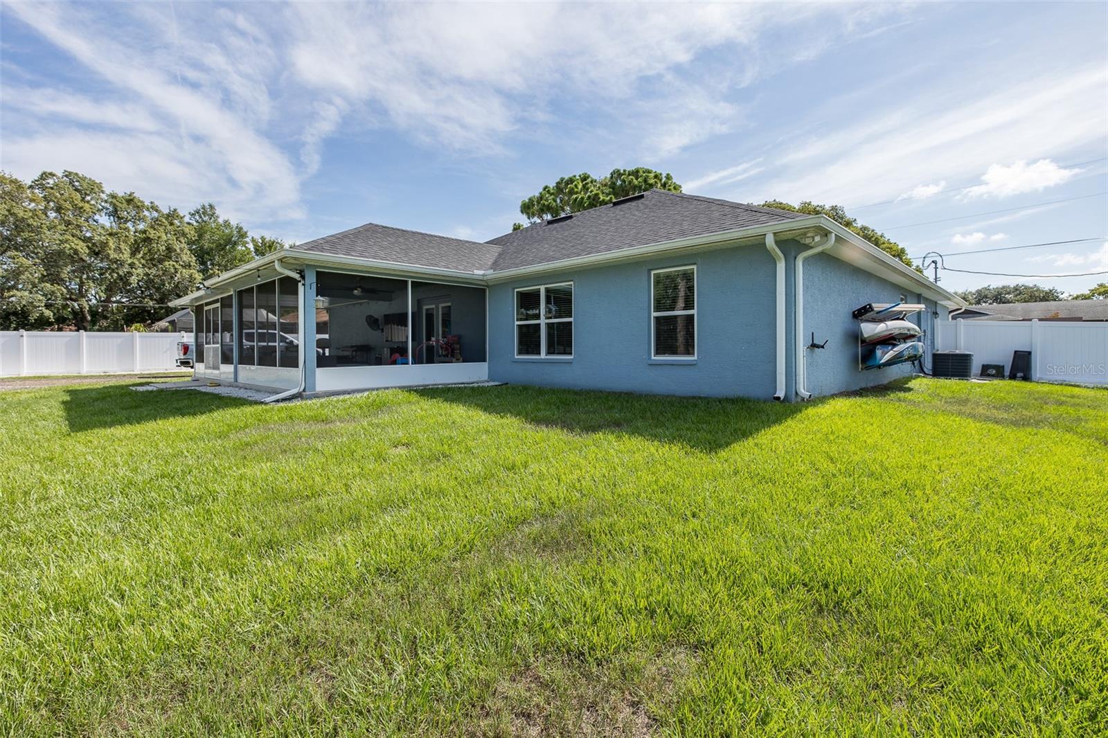 Image 50 of 57 For 2027 Fentress Court