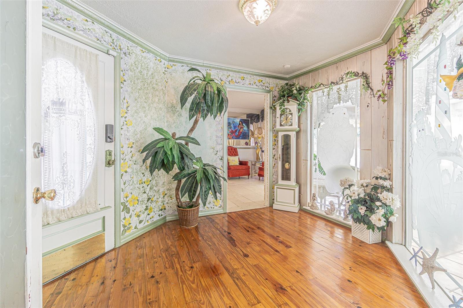 Image 10 of 67 For 6682 Richard Drive