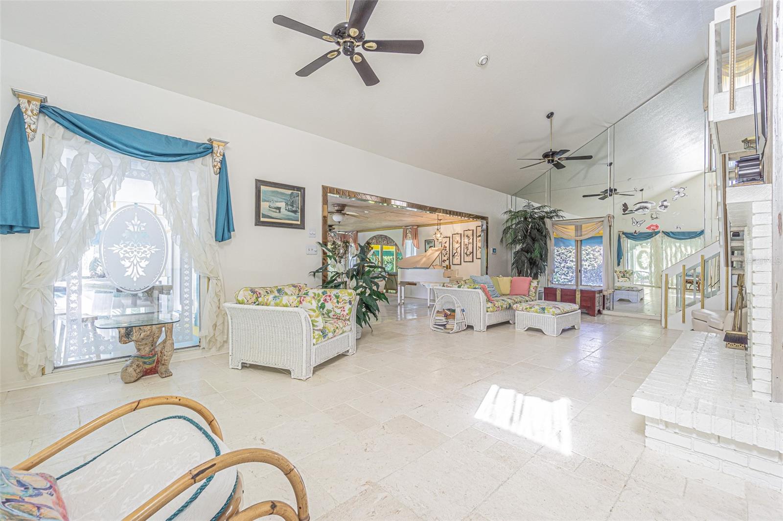 Image 13 of 67 For 6682 Richard Drive