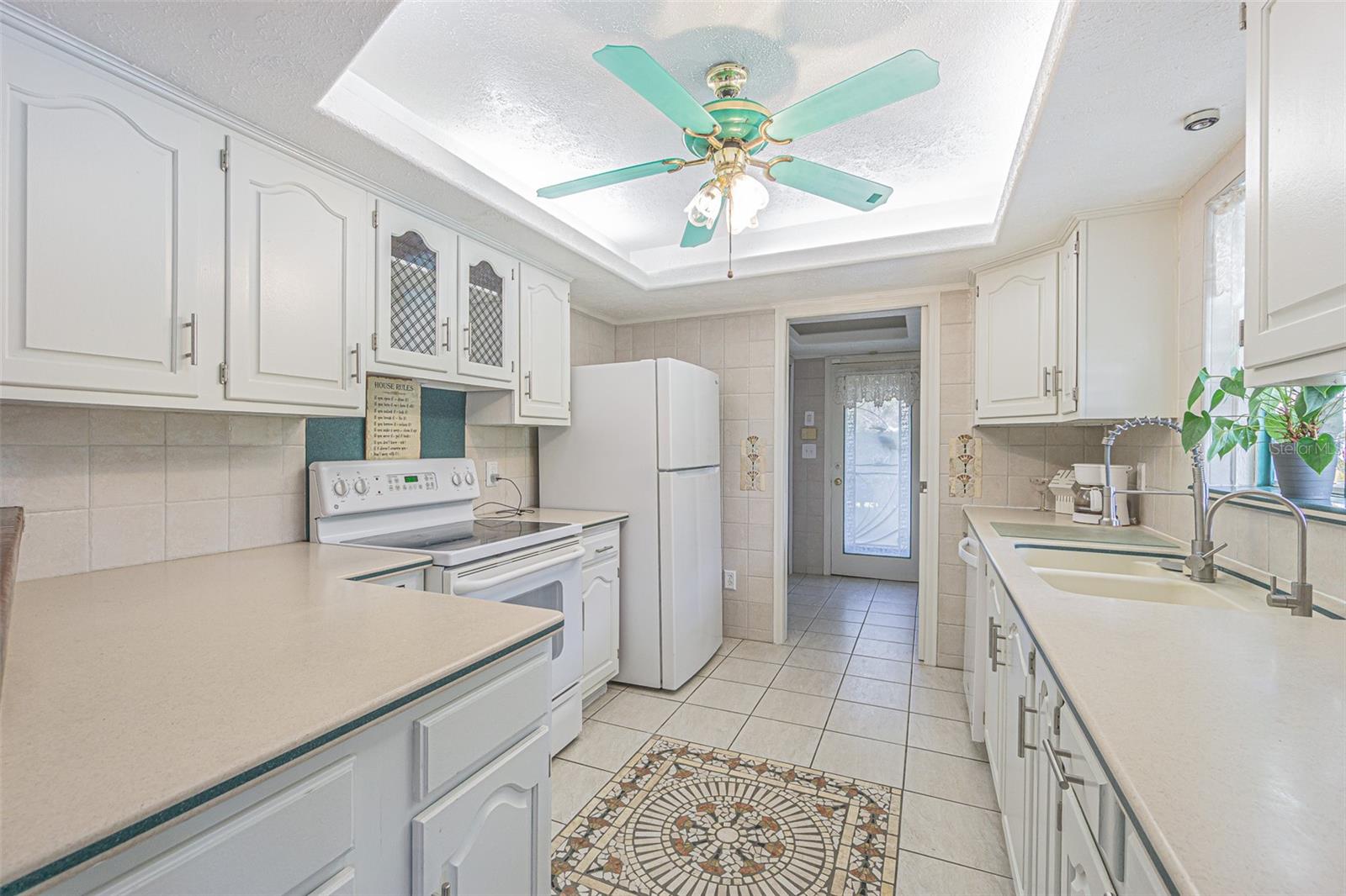 Image 16 of 67 For 6682 Richard Drive