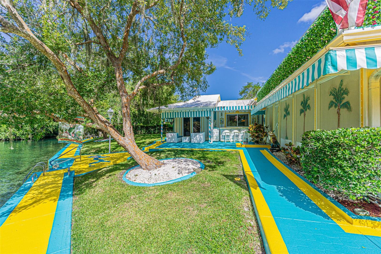 Image 39 of 67 For 6682 Richard Drive