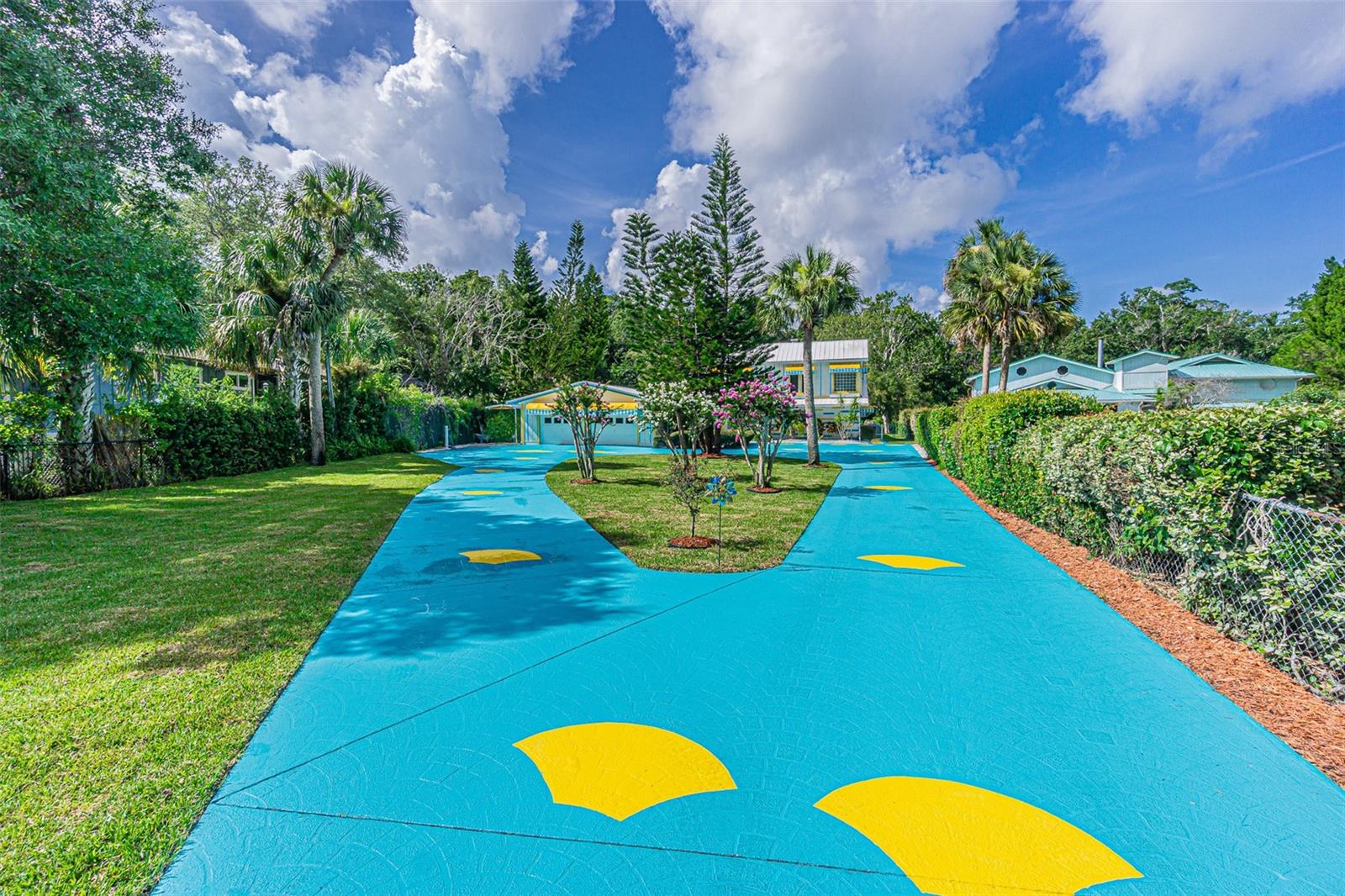 Image 6 of 67 For 6682 Richard Drive