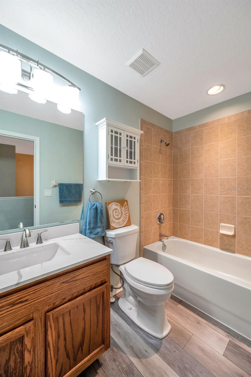 Image 65 of 100 For 10925 Oyster Bay Circle
