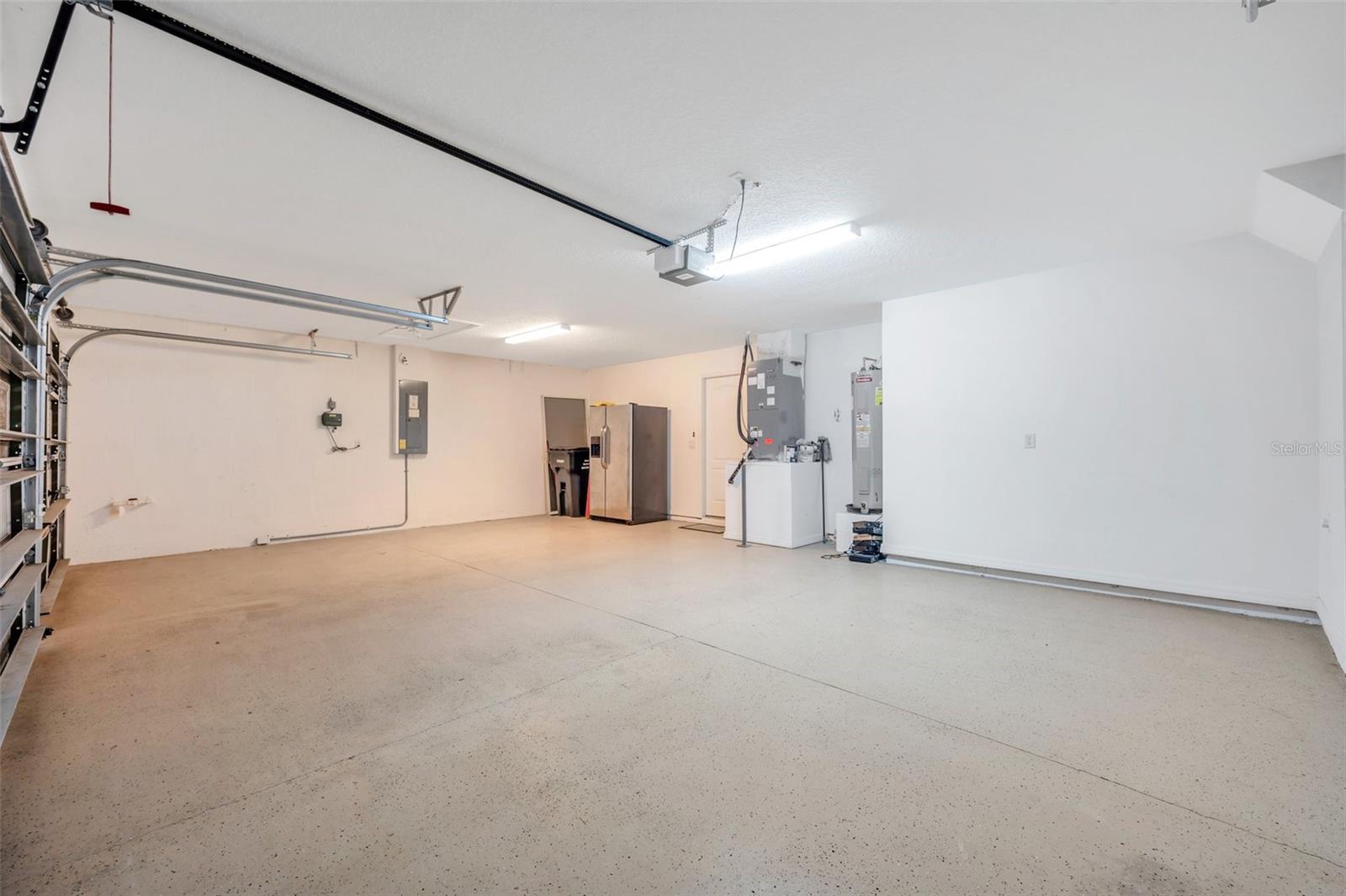 Image 67 of 100 For 10925 Oyster Bay Circle