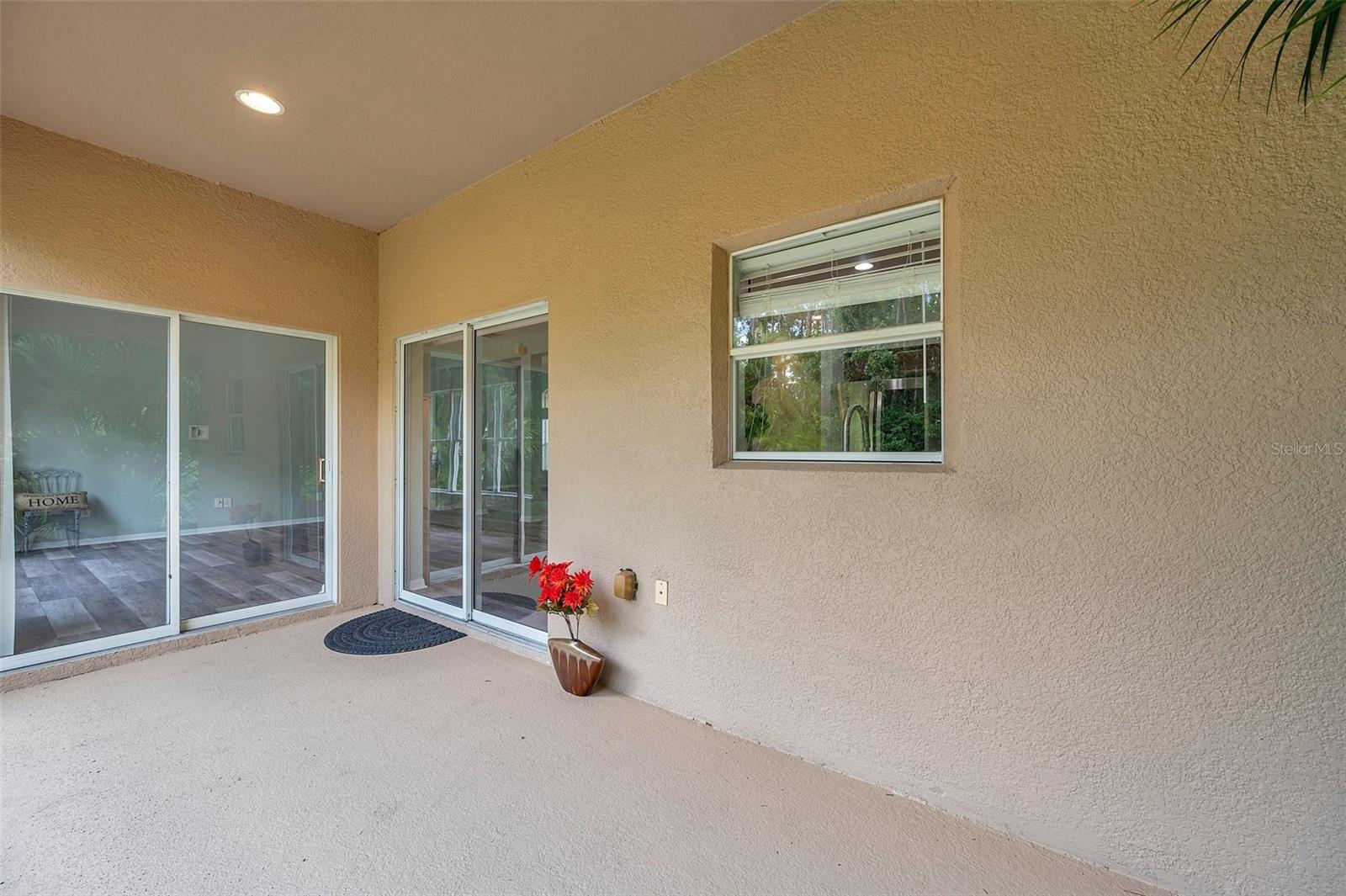 Image 69 of 100 For 10925 Oyster Bay Circle