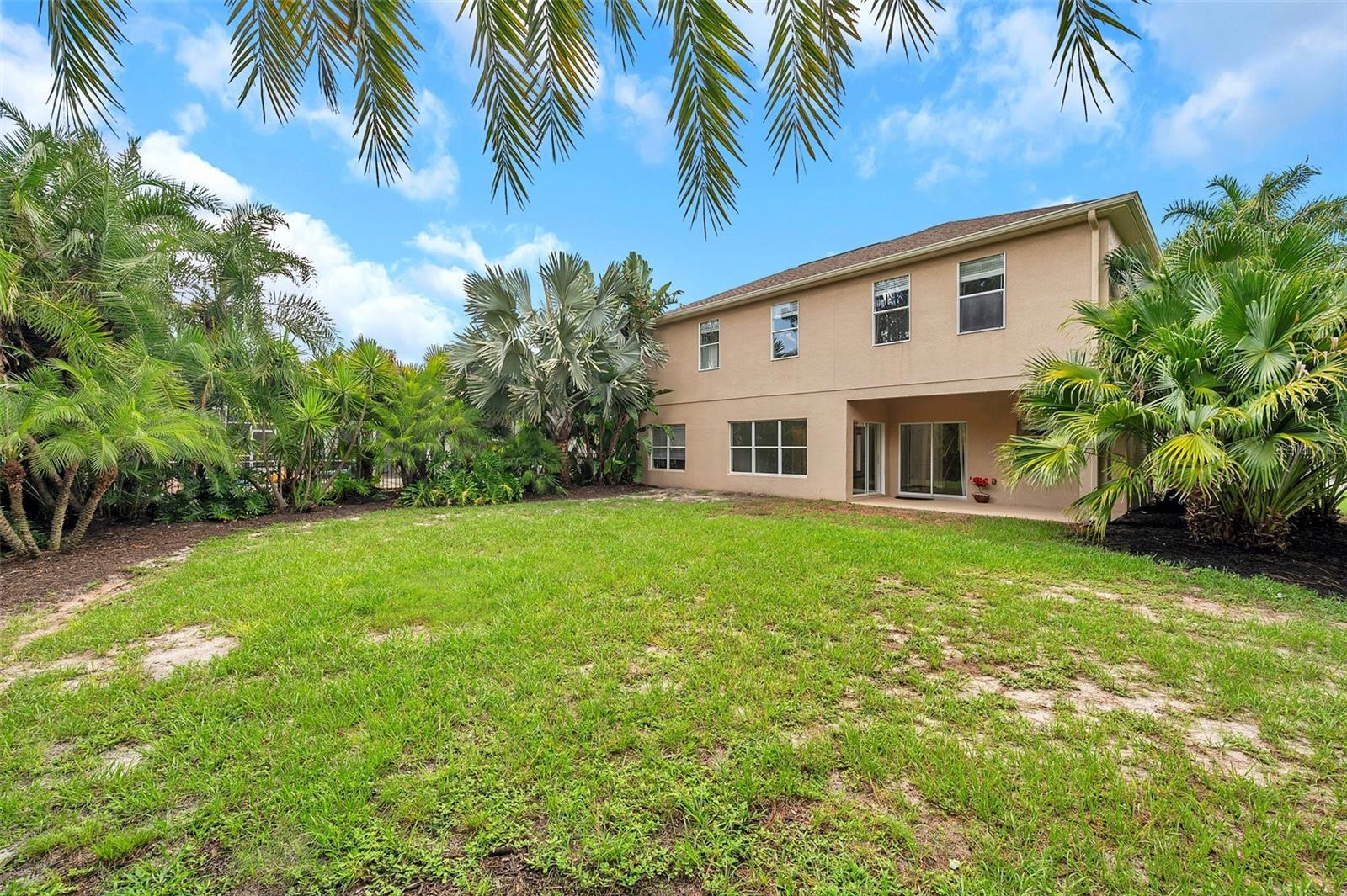 Image 77 of 100 For 10925 Oyster Bay Circle