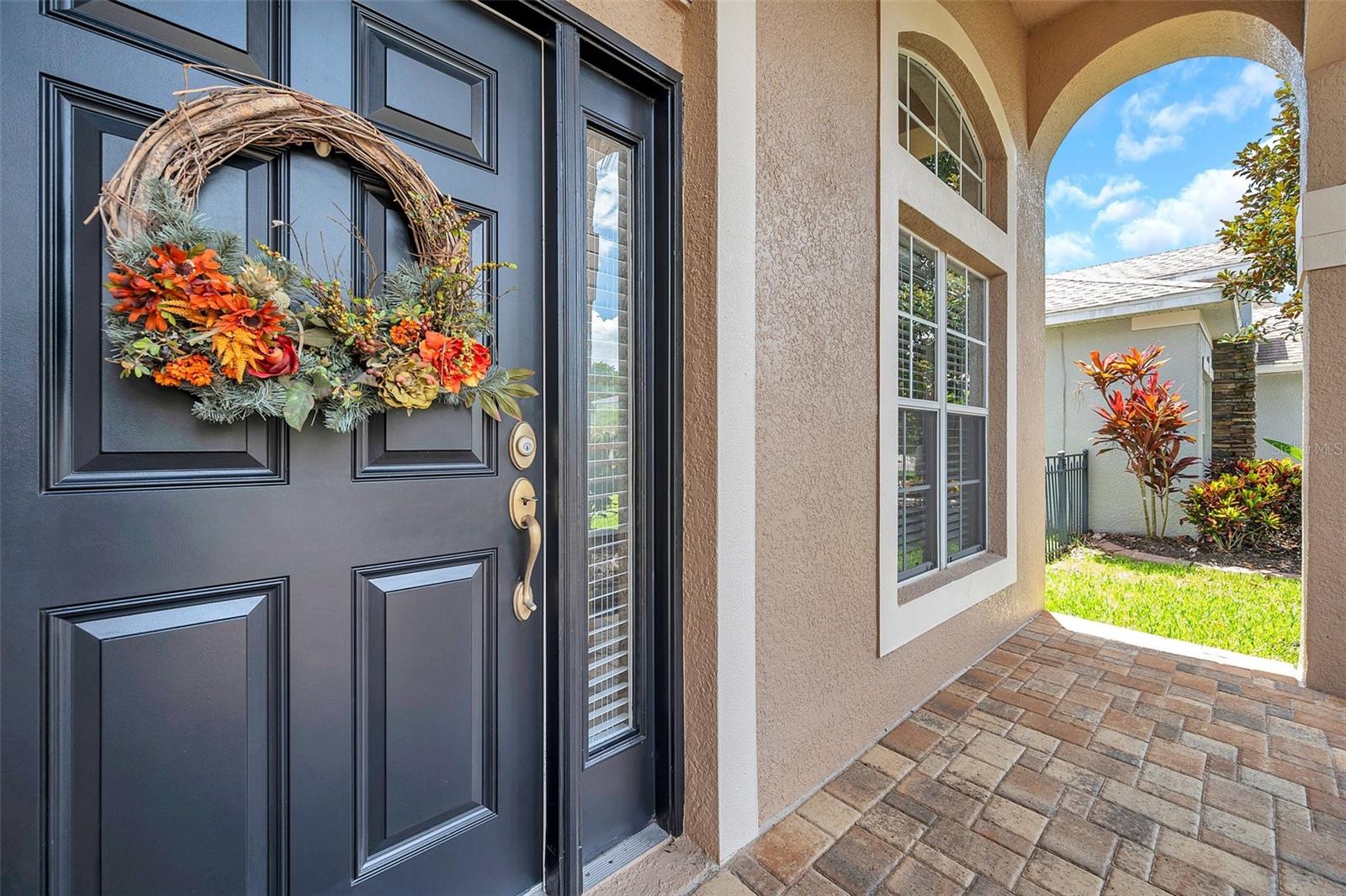 Image 8 of 100 For 10925 Oyster Bay Circle