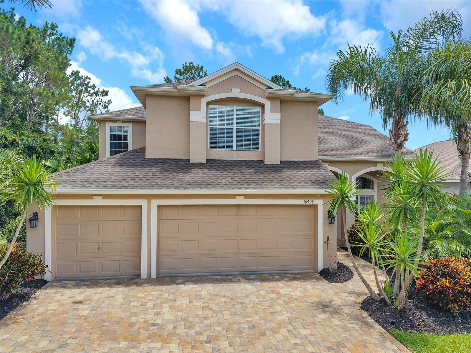 Image 81 of 100 For 10925 Oyster Bay Circle