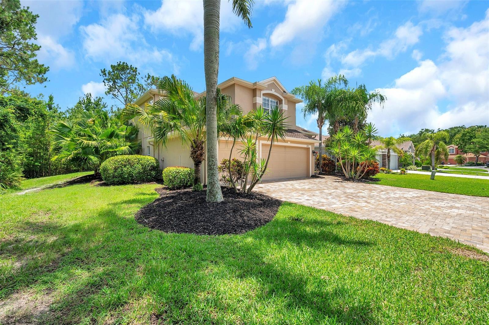 Image 82 of 100 For 10925 Oyster Bay Circle