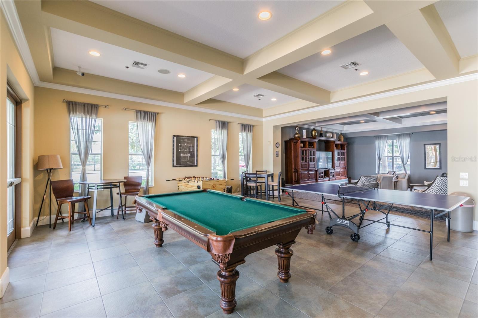 Image 86 of 100 For 10925 Oyster Bay Circle