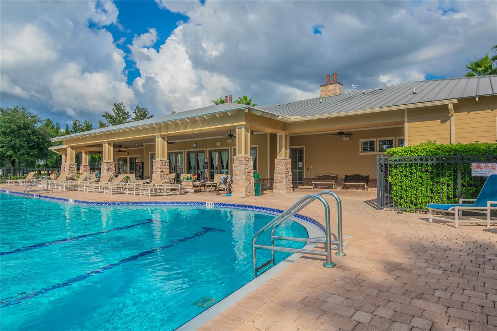 Image 98 of 100 For 10925 Oyster Bay Circle