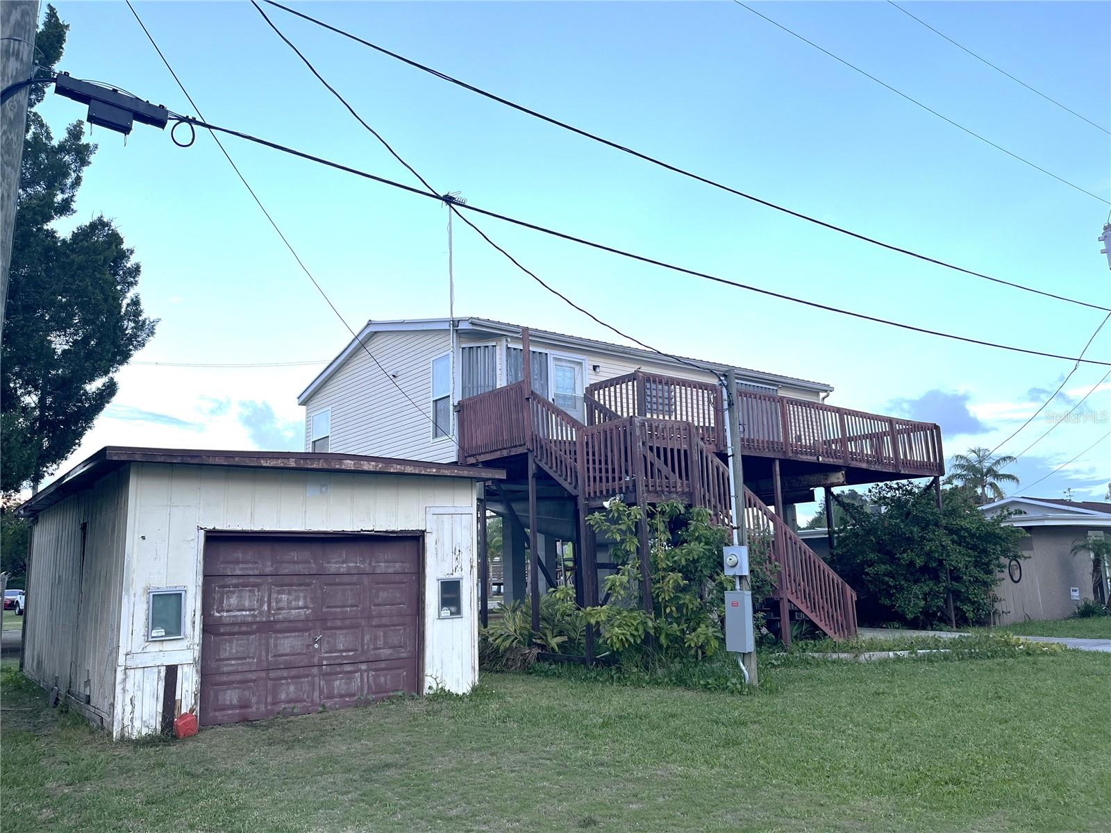 Image 2 of 22 For 14984 Edgewater Circle