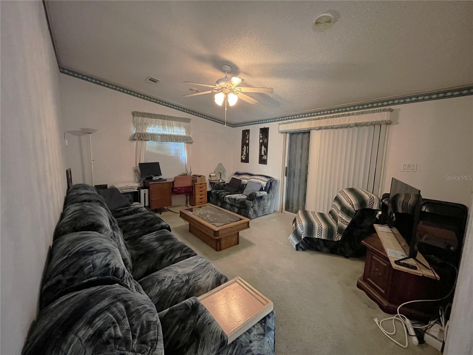 Image 8 of 22 For 14984 Edgewater Circle