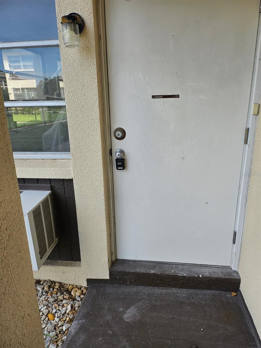Image 4 of 14 For 4743 Jasper Drive 107