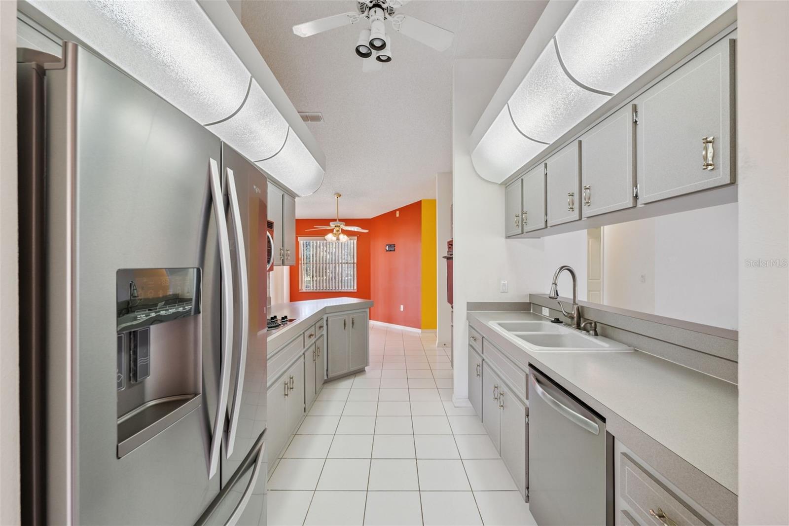 Image 10 of 59 For 10394 Ireland Street