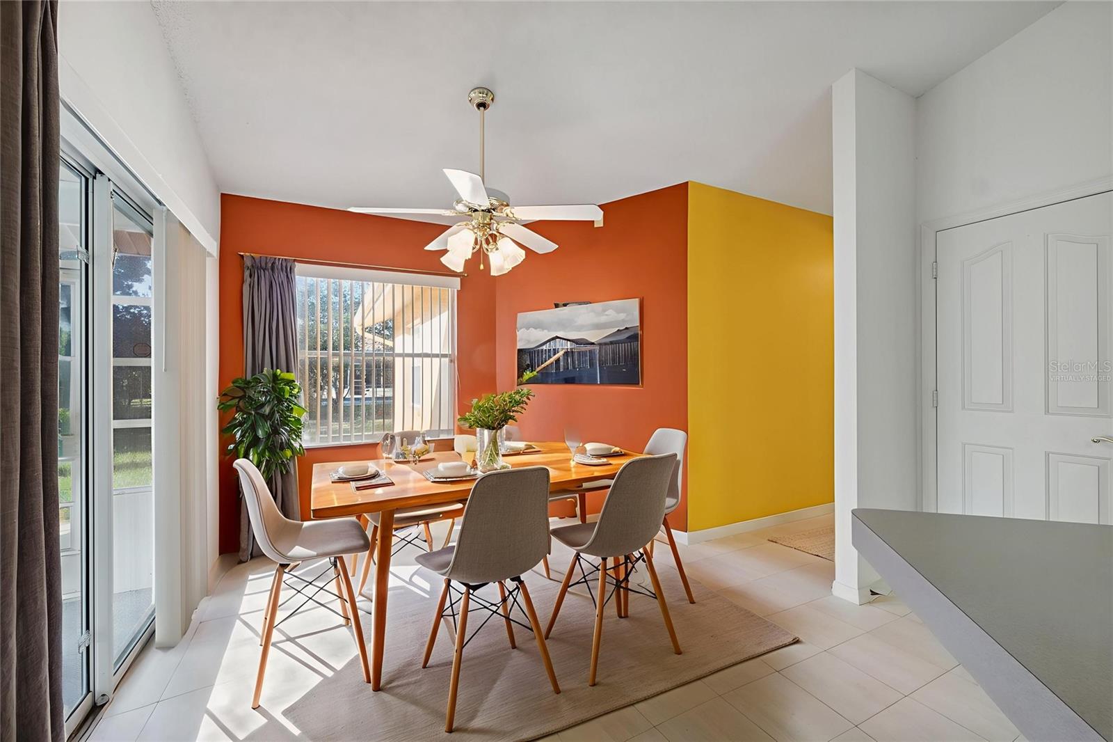 Image 14 of 59 For 10394 Ireland Street