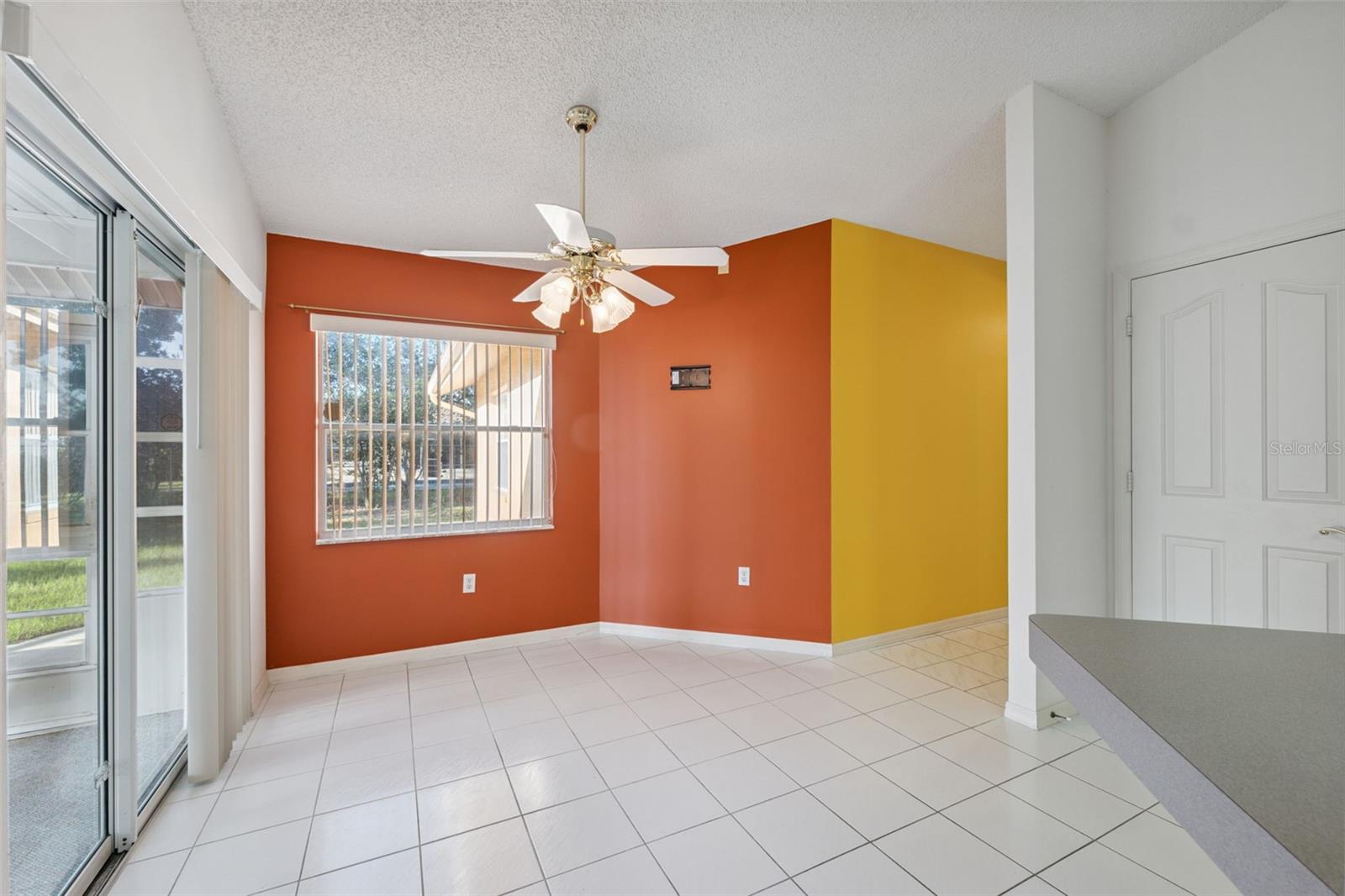 Image 15 of 59 For 10394 Ireland Street