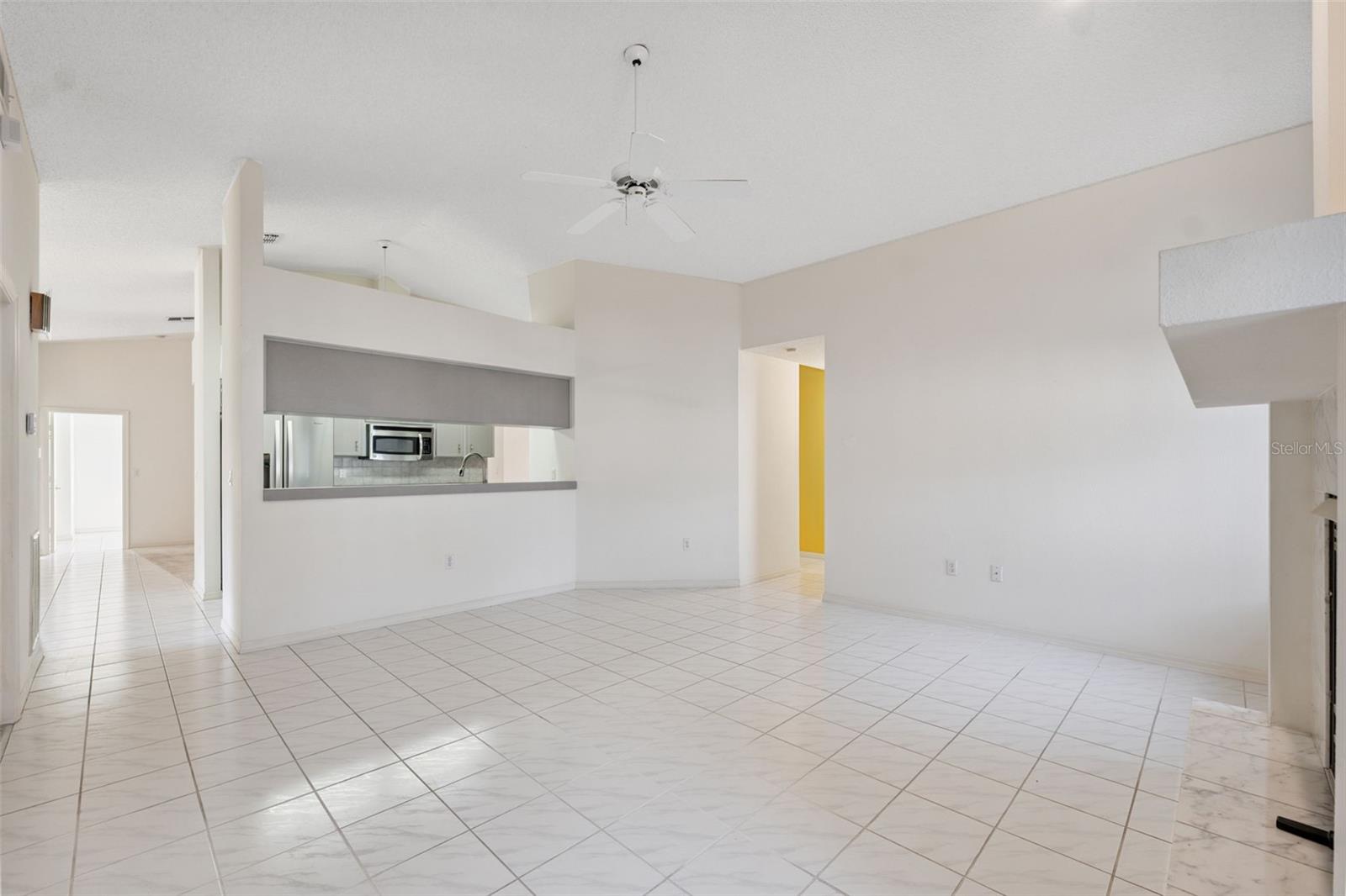 Image 20 of 59 For 10394 Ireland Street