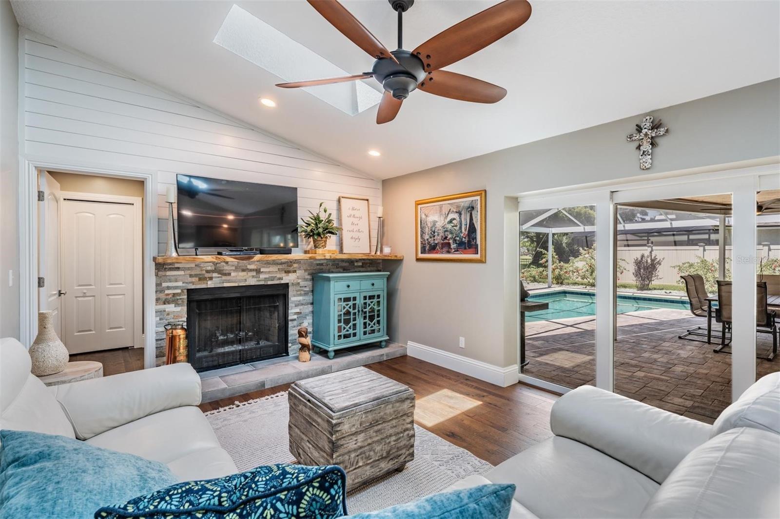 Listing photo id 13 for 3180 Masters Drive