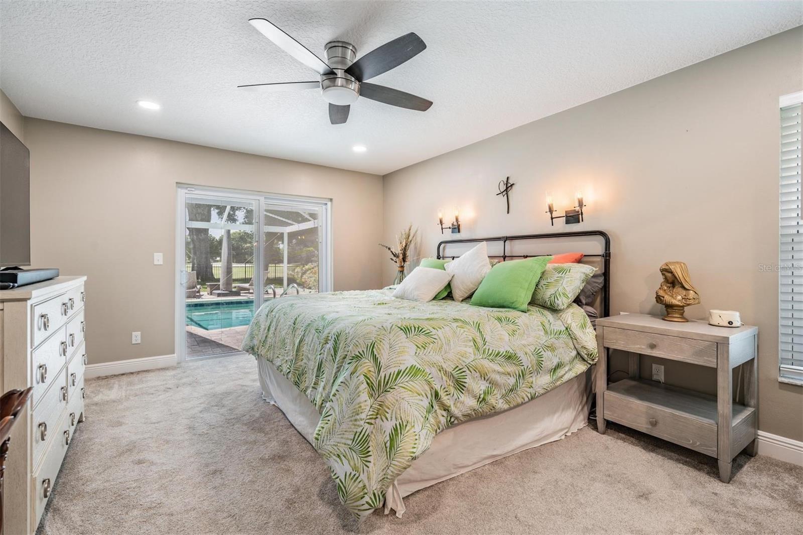 Listing photo id 17 for 3180 Masters Drive
