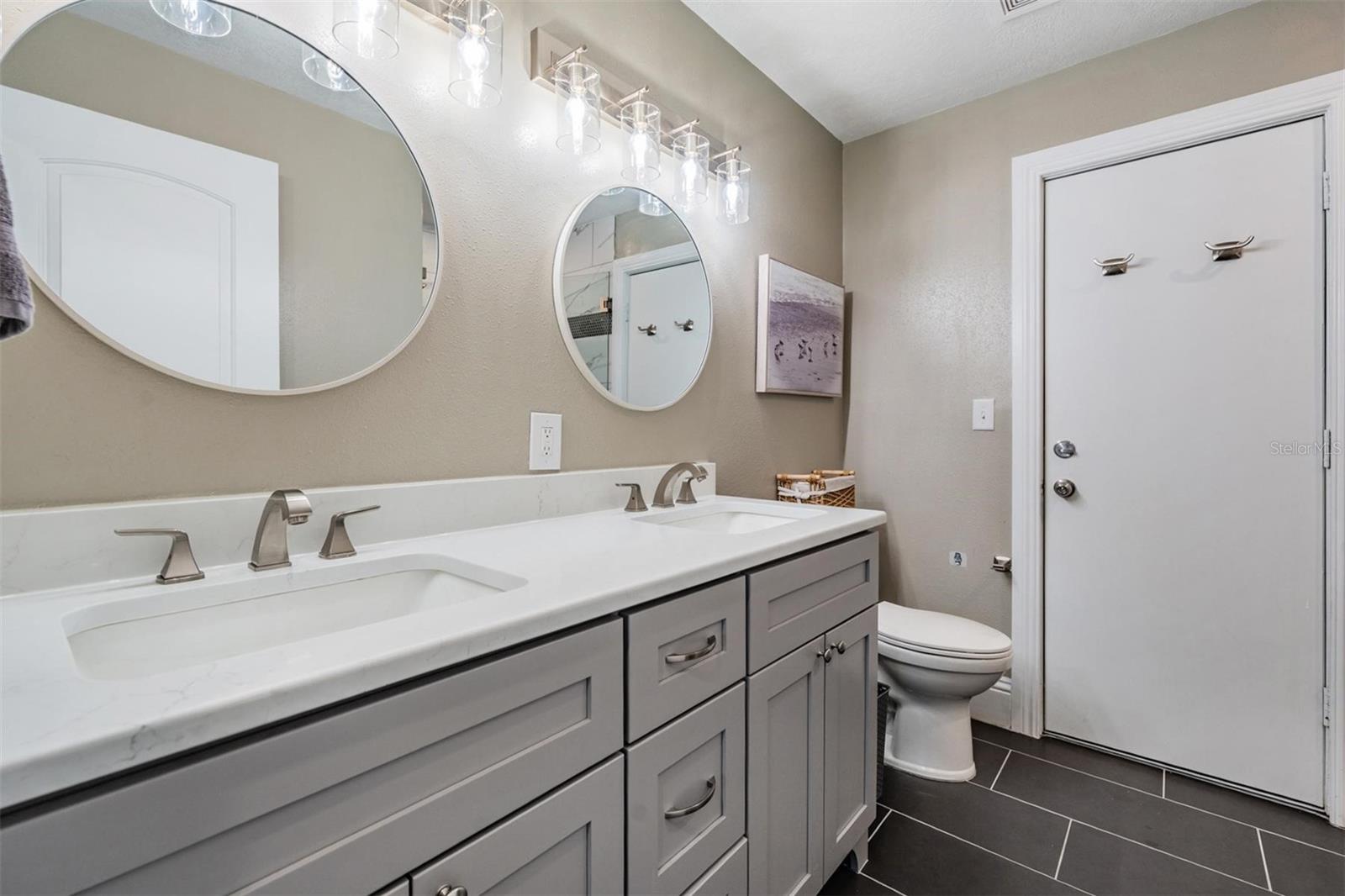 Listing photo id 26 for 3180 Masters Drive