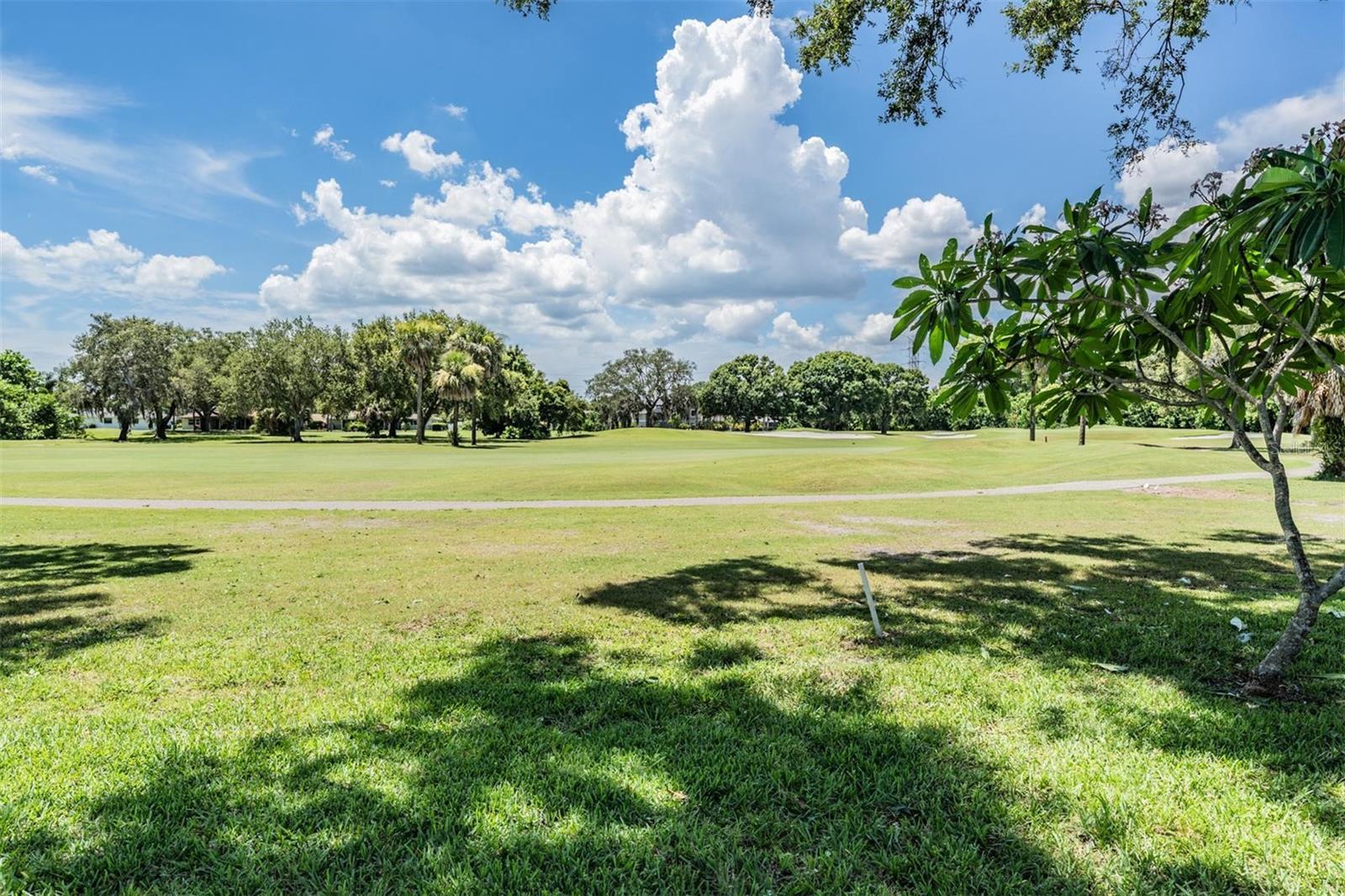 Listing photo id 35 for 3180 Masters Drive